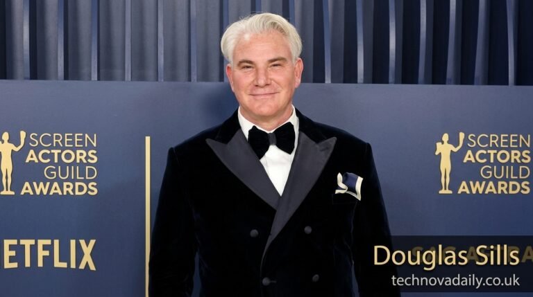 Douglas Sills: Broadway Star, Television Actor, Career, Personal Life, and Lasting Legacy